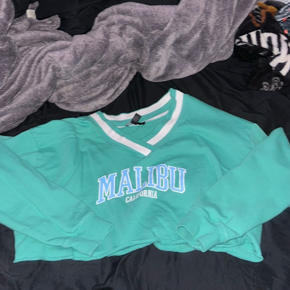Cute Green Cropped Top